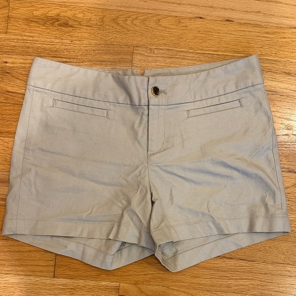 Banana Republic Pants - Banana Republic Light Tan Women's Shorts